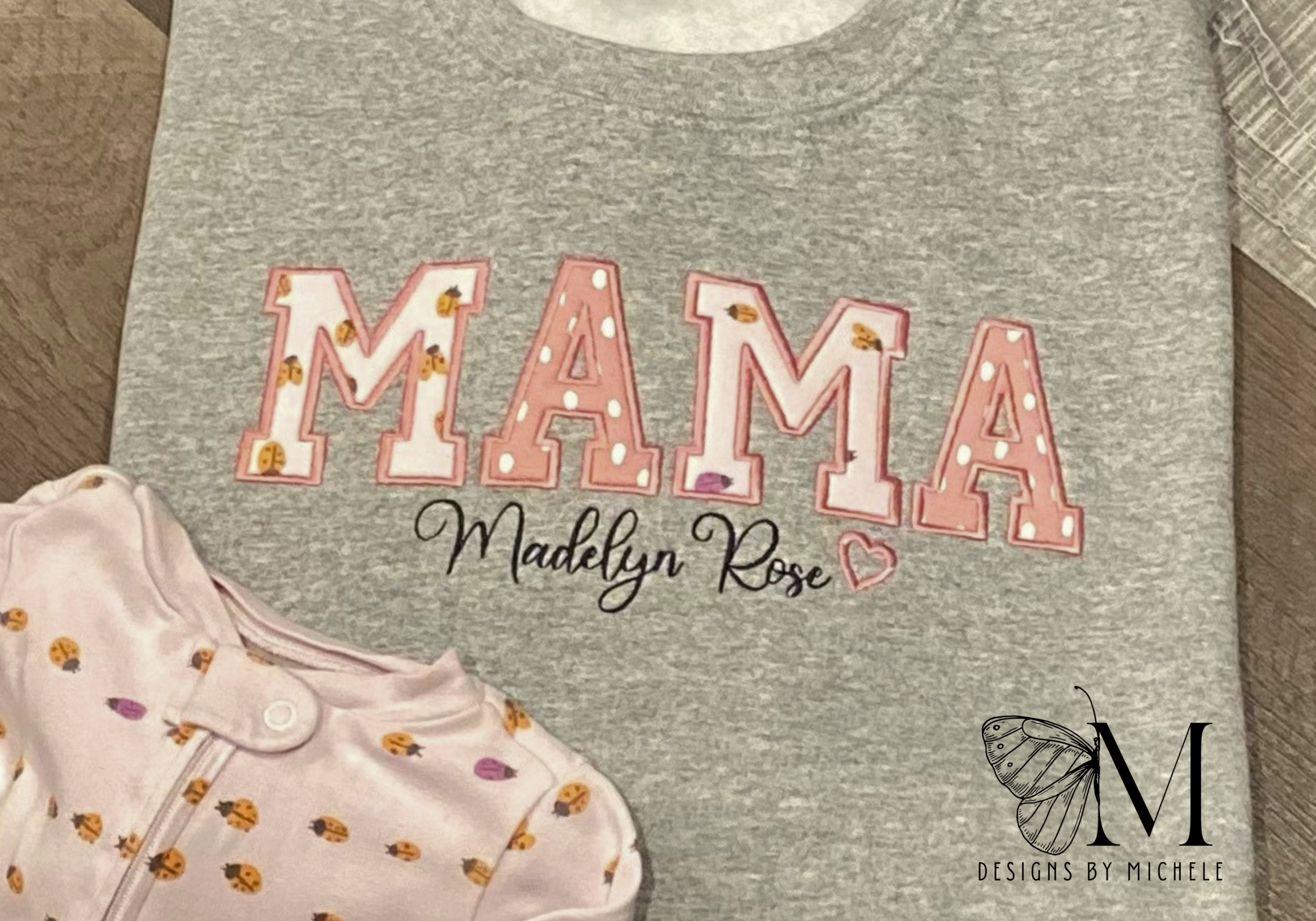 Mama Embroidered Keepsake Applique Sweatshirt | Mama Crewneck | Gift for Mom | Personalized Sweatshirt